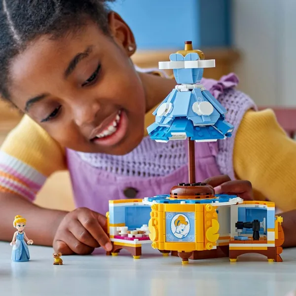 Set Construcție LEGO Disney Princess 43266 Rochia Cenușăresei - imagine 5