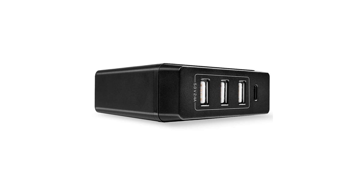 Încărcător USB LINDY LY-73329 3xUSB-A 1xUSB-C PD 72W Negru