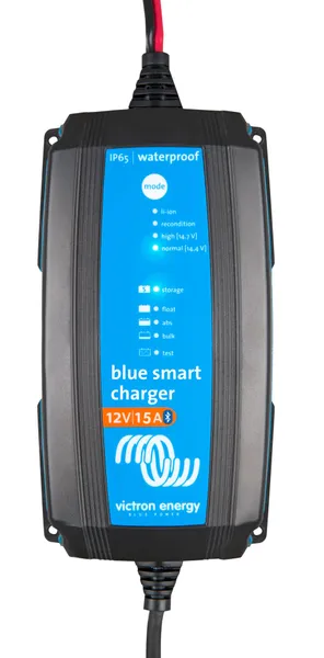 Încărcător de baterie VICTRON ENERGY Blue Smart IP65 12/15 230V CEE 7/17 Retail