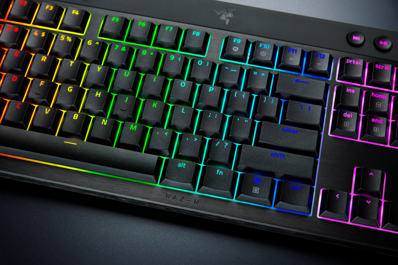 Tastatură mecanică RAZER BlackWidow V4 Low Profile HyperSpeed Wireless RGB Negru