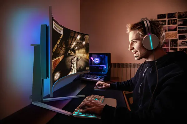 Monitor Gaming PHILIPS Evnia 49M2C8900L/00 QD-OLED 49 inch SuperWide 144 Hz - imagine 3