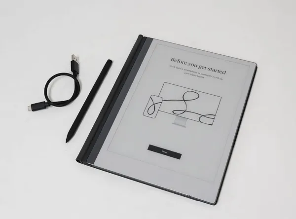 Tabletă REMARKABLE 2 Paper Tablet 10.3 Marker Plus Book Folio Negru RM115