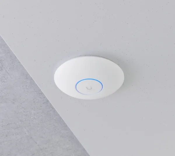 Access Point UBIQUITI U7-PRO Wi-Fi 7, Port 2.5 GbE, PoE+, 300+ Clienți - imagine 6