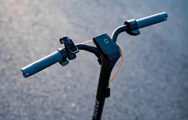 Scuter electric NAVEE GT3 350W 48V - imagine 6